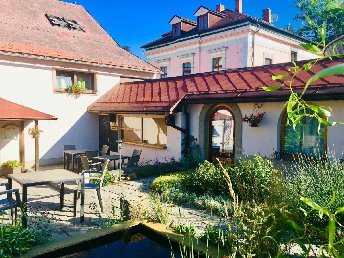 Pension Verona Nový Bor Dış mekan fotoğraf